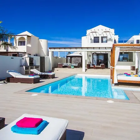 Pedro Villa Playa Blanca