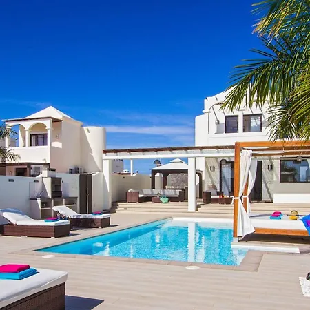 Villa Pedro Playa Blanca